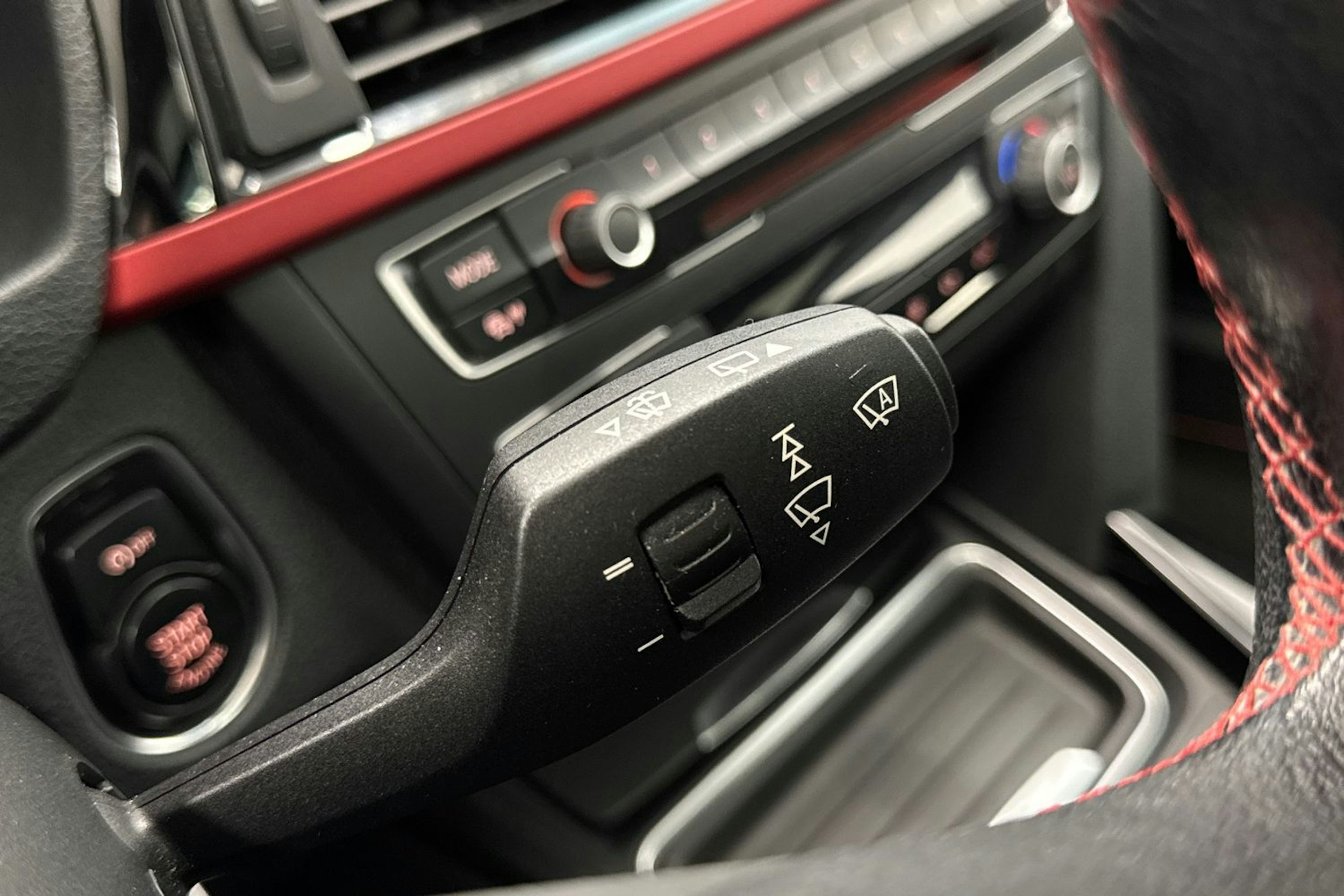 valkoinen BMW 328 2013 kuva 23.