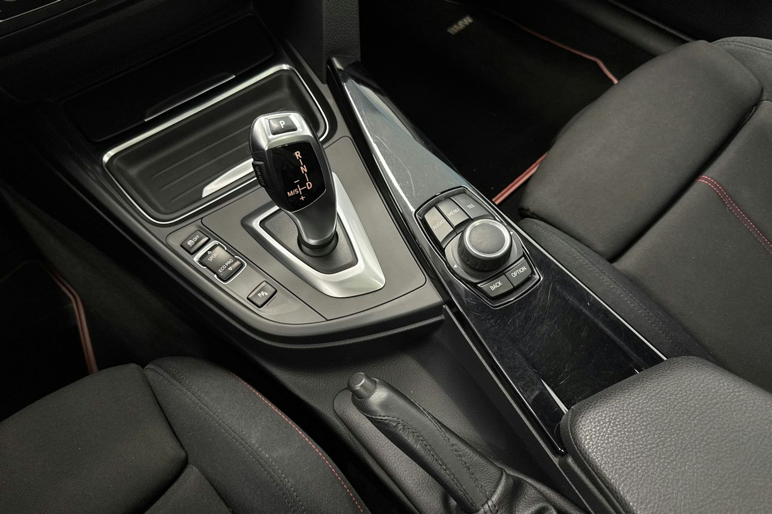 valkoinen BMW 328 2013 kuva 24.