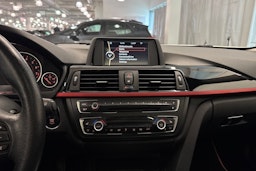 valkoinen BMW 328 2013 kuva 25.