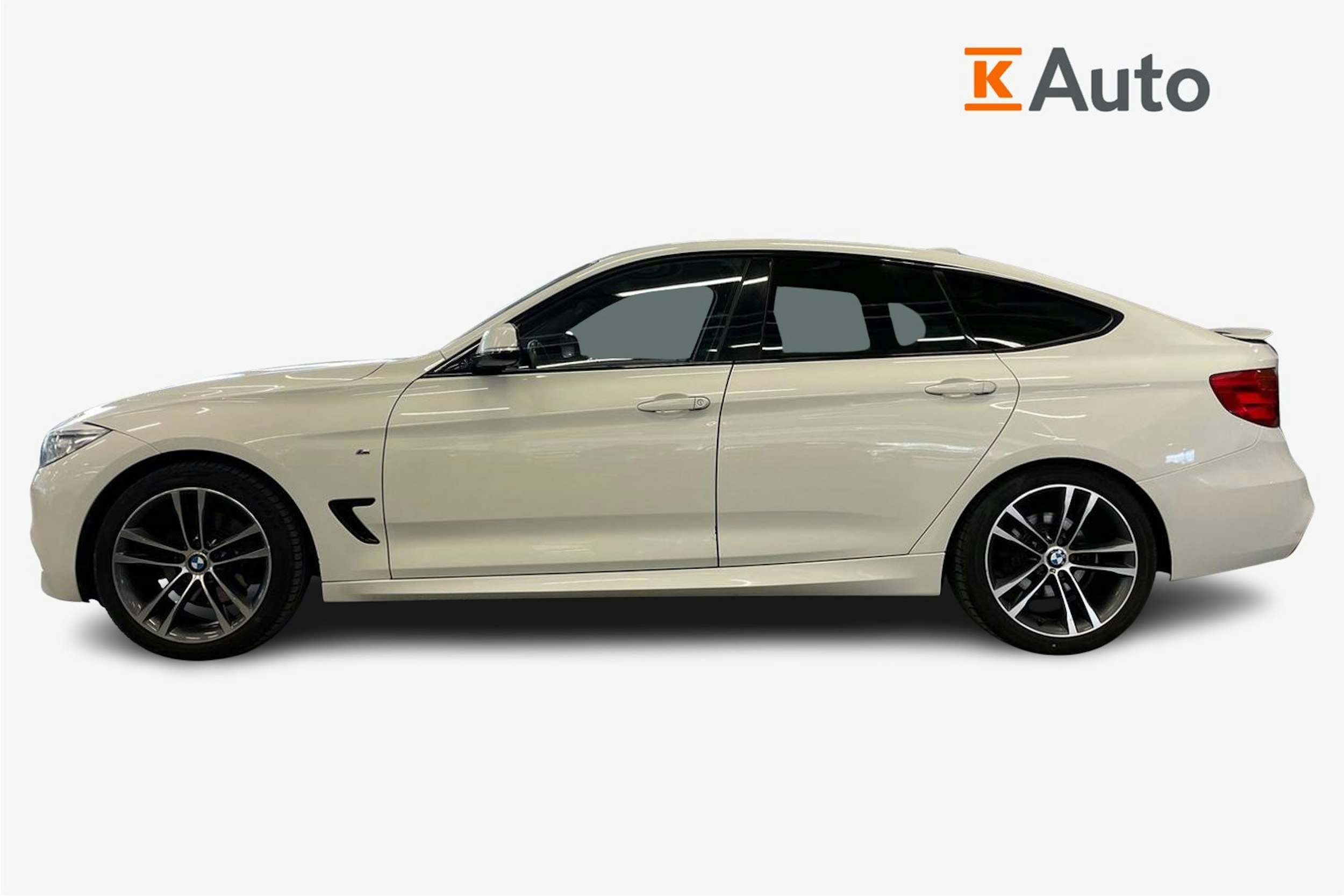 valkoinen BMW 328 Gran Turismo 2014 kuva 6.