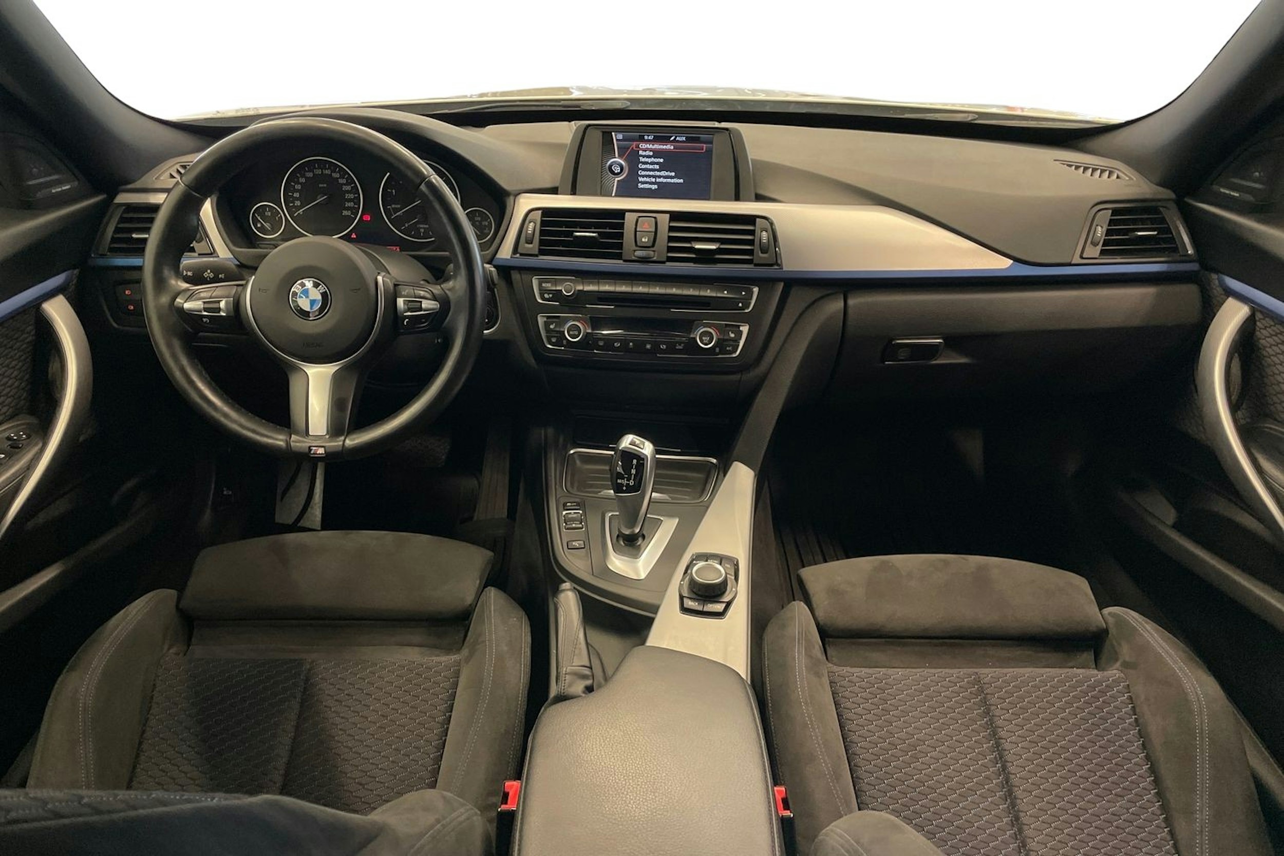 valkoinen BMW 328 Gran Turismo 2014 kuva 9.