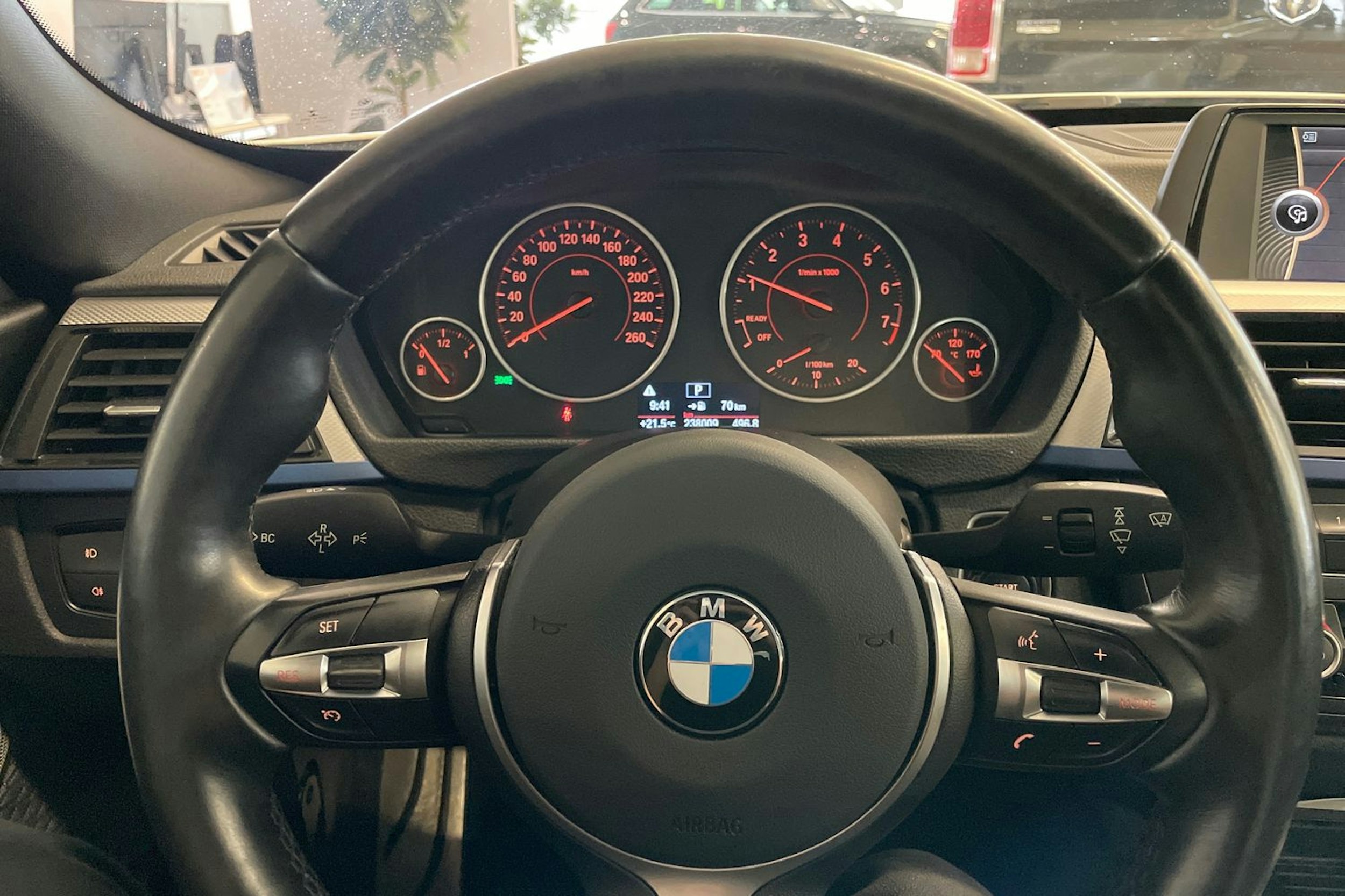 valkoinen BMW 328 Gran Turismo 2014 kuva 18.