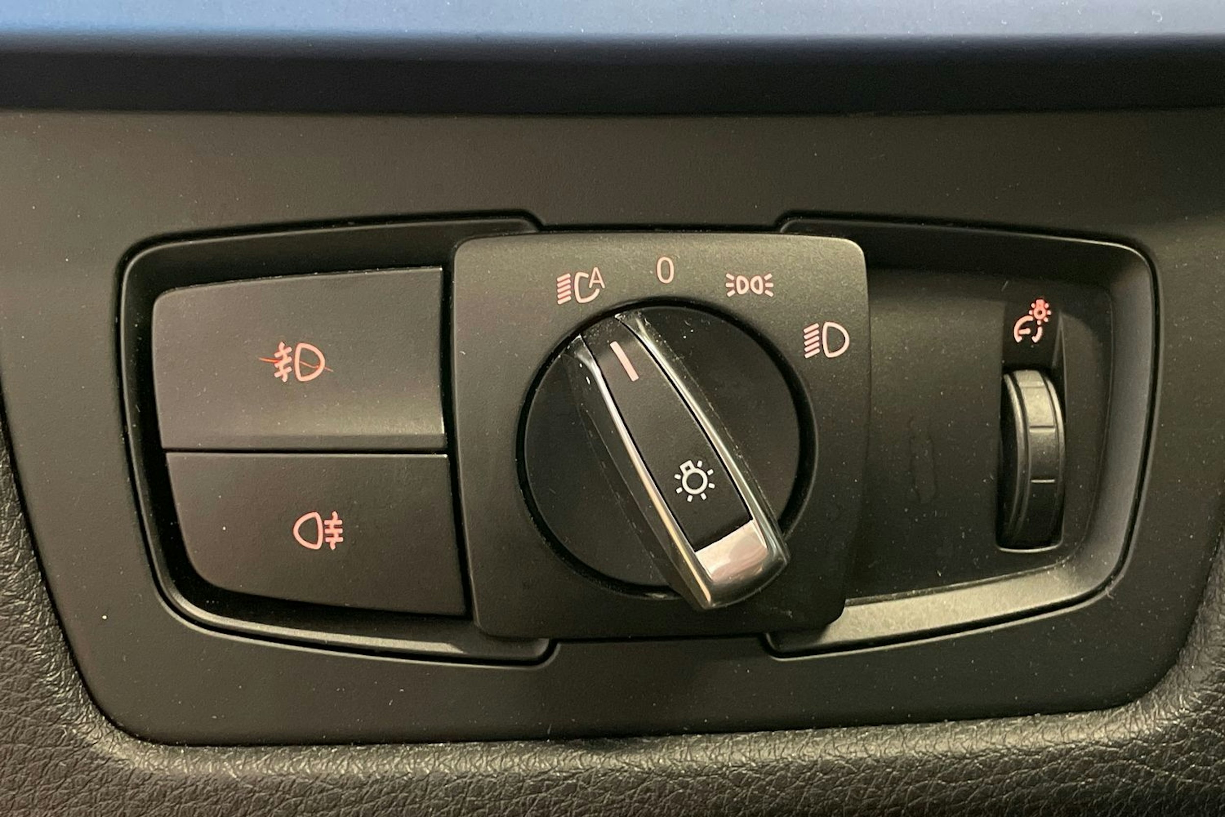 valkoinen BMW 328 Gran Turismo 2014 kuva 20.