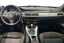 sininen BMW 330 2008 kuva 9.