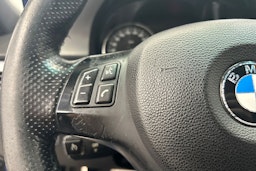 sininen BMW 330 2008 kuva 18.