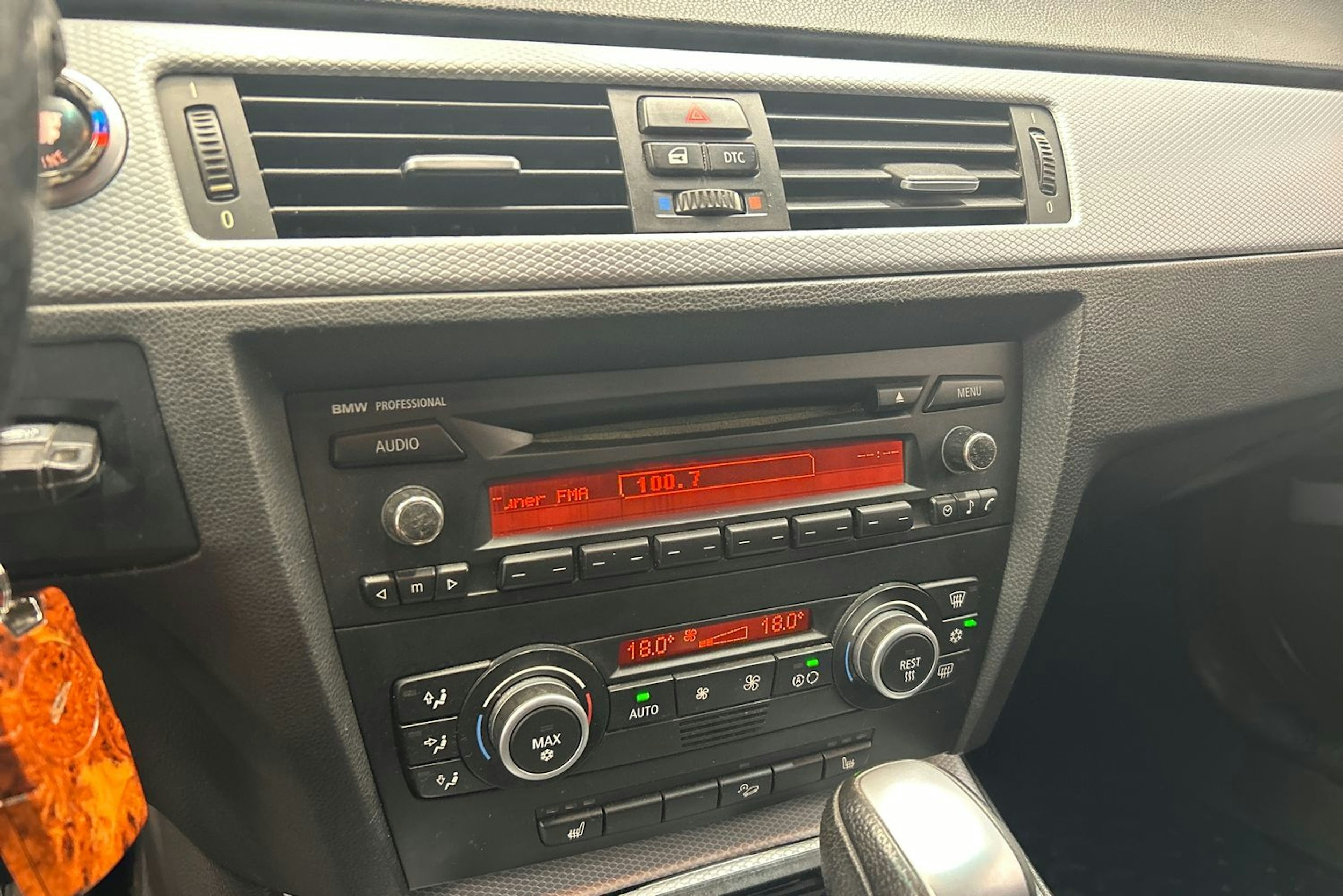 sininen BMW 330 2008 kuva 21.