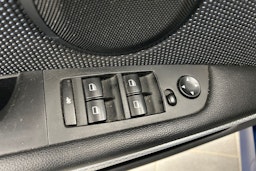 sininen BMW 330 2008 kuva 24.
