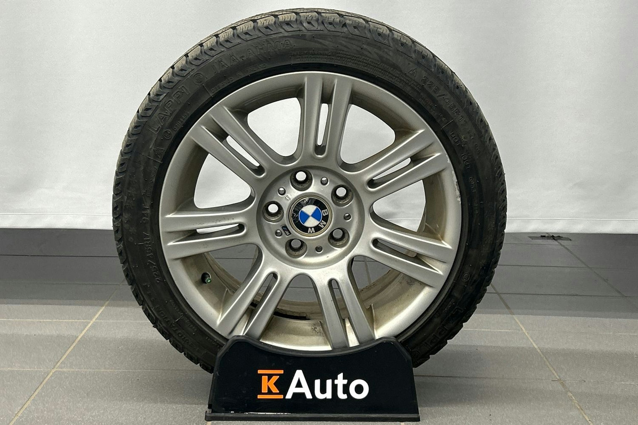 sininen BMW 330 2008 kuva 26.