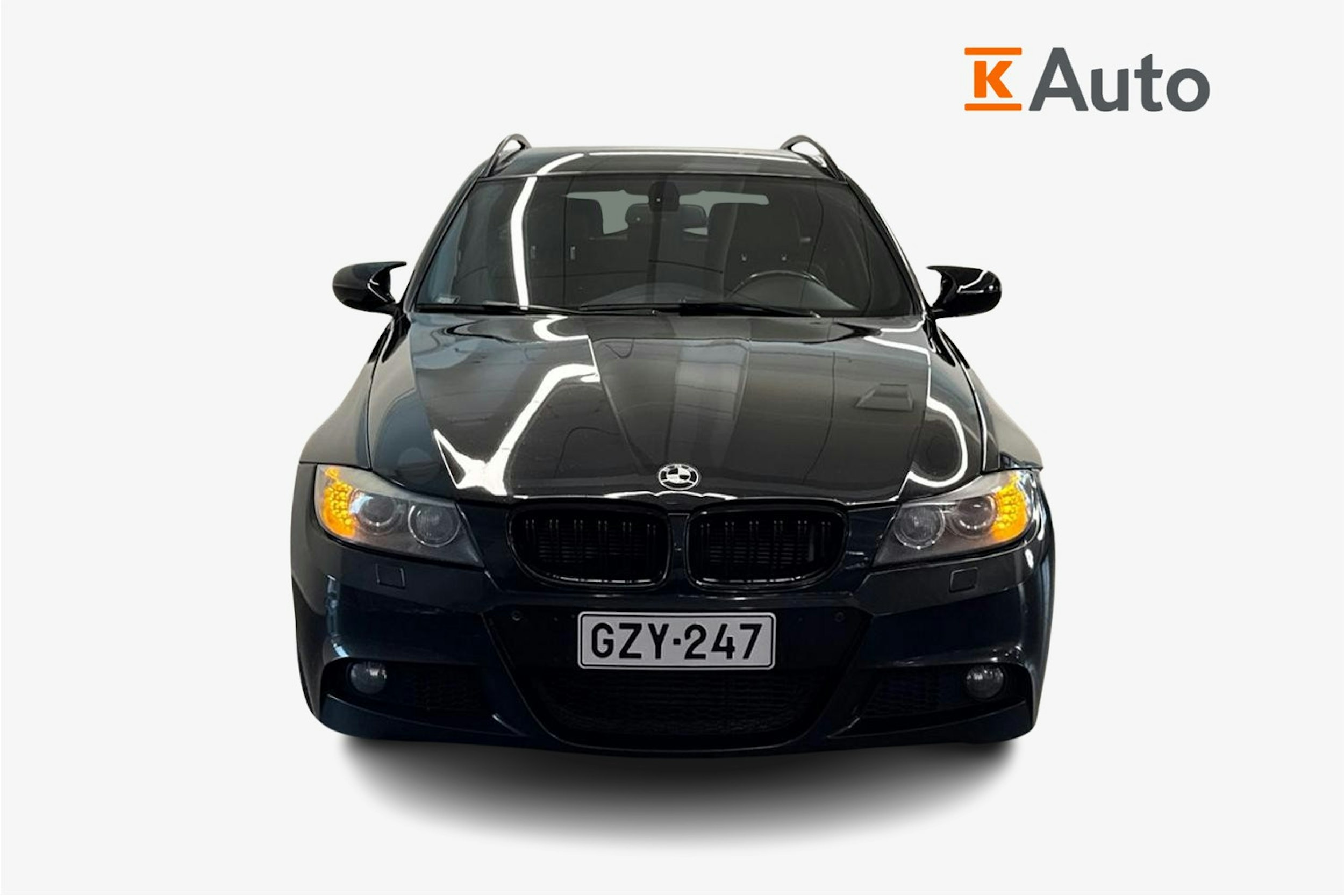 musta BMW 330 2009 kuva 5.
