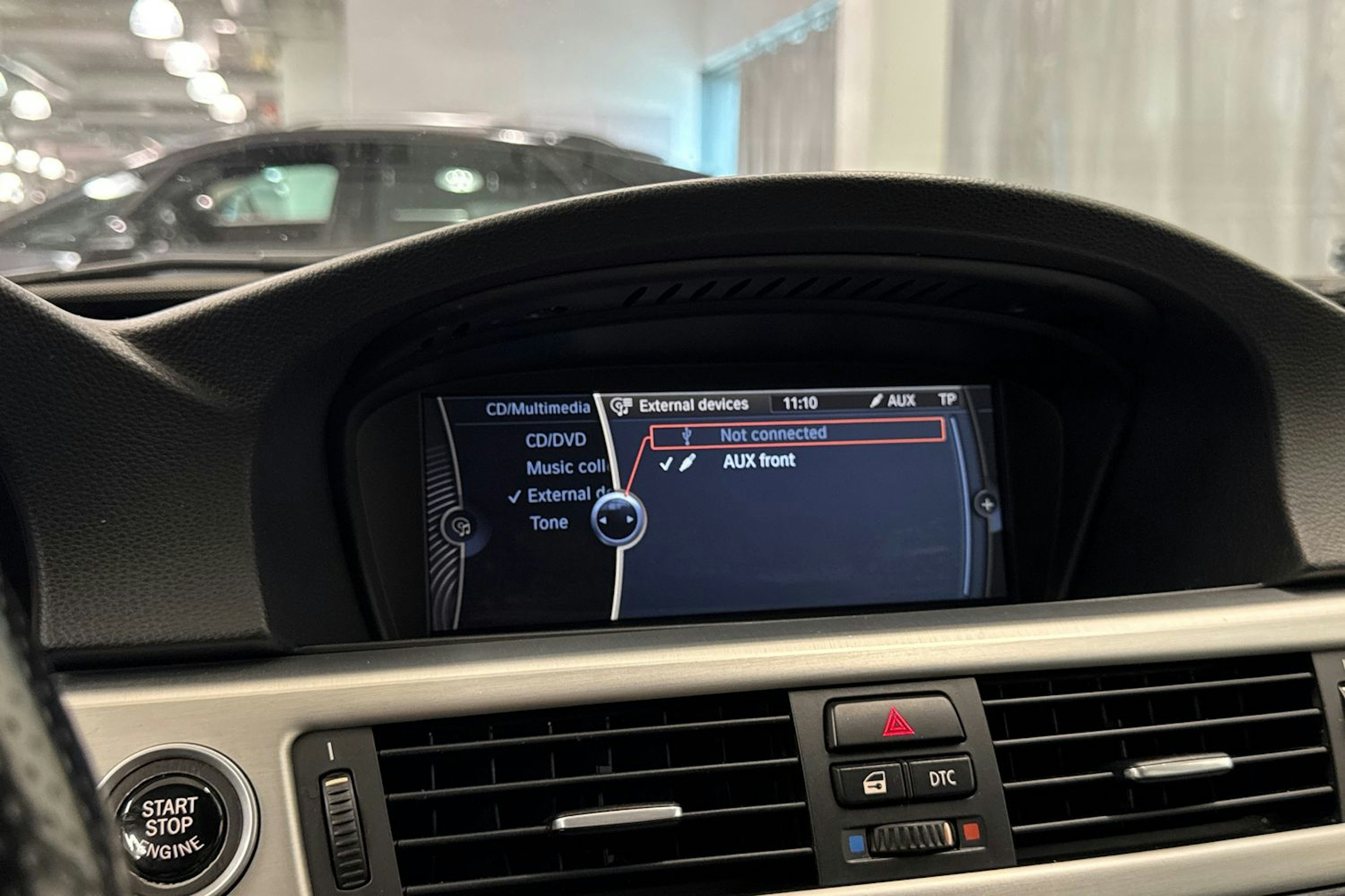 musta BMW 330 2009 kuva 29.