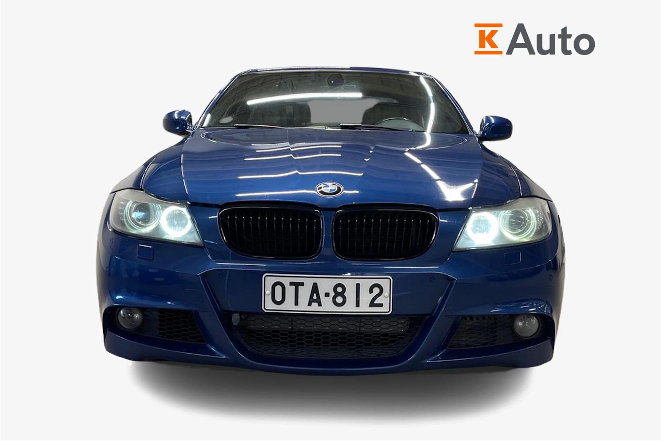 Sininen BMW 330 2010 kuva 4.