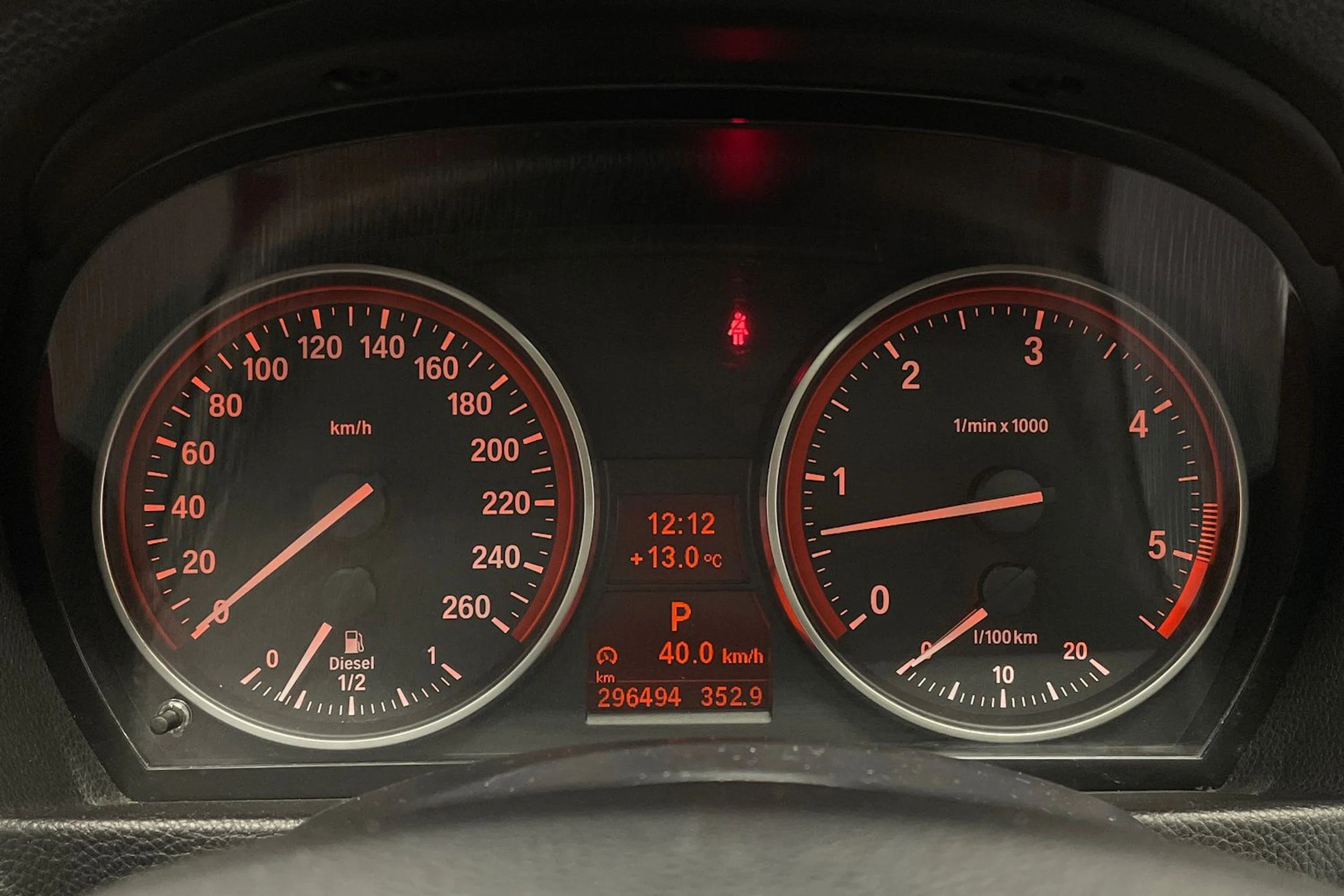 Sininen BMW 330 2010 kuva 12.