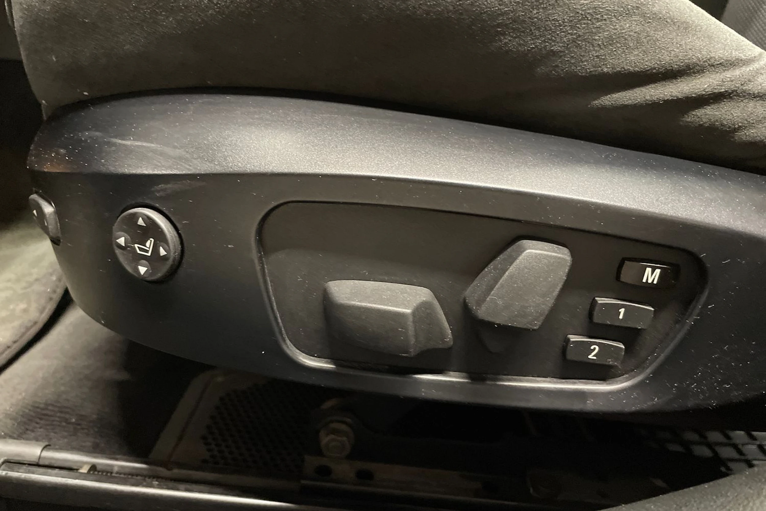 Sininen BMW 330 2010 kuva 22.