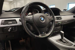 Sininen BMW 330 2010 kuva 24.