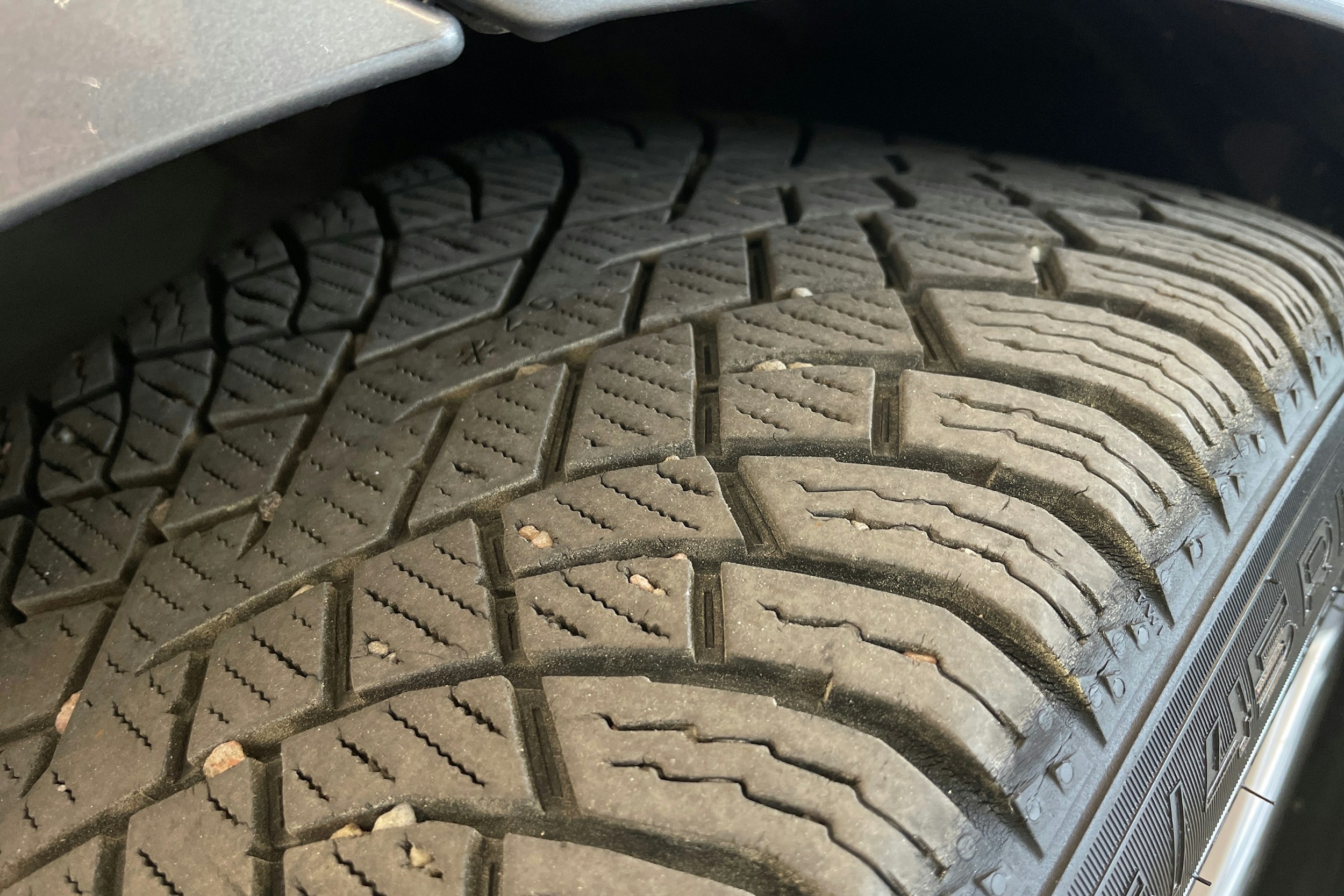 Harmaa BMW 330 2010 kuva 14.