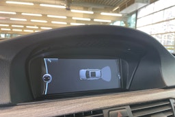 Harmaa BMW 330 2010 kuva 22.