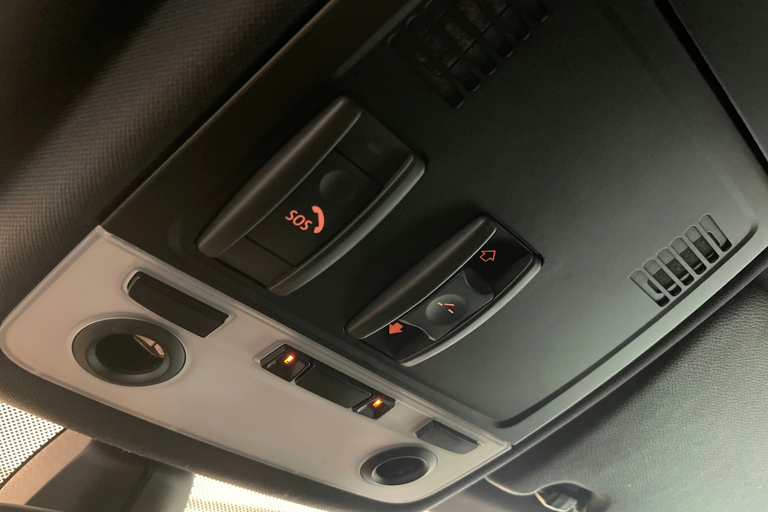 Harmaa BMW 330 2010 kuva 25.