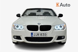 valkoinen BMW 330 2012 kuva 5.