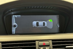 valkoinen BMW 330 2012 kuva 21.