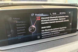 valkoinen BMW 330 2015 kuva 21.