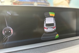 valkoinen BMW 330 2015 kuva 23.