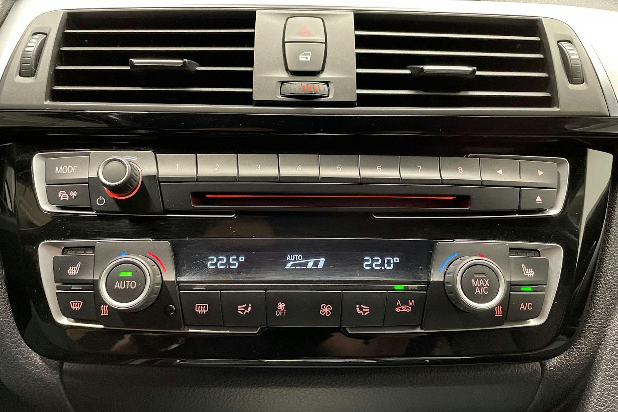 harmaa BMW 330 2015 kuva 20.