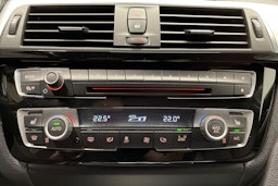 harmaa BMW 330 2015 kuva 20.