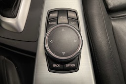 harmaa BMW 330 2015 kuva 23.