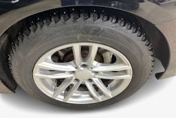 Musta BMW 330 2017 kuva 11.