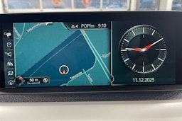 Musta BMW 330 2017 kuva 18.