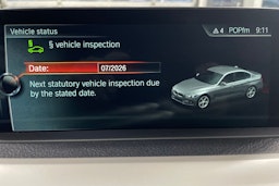 Musta BMW 330 2017 kuva 19.