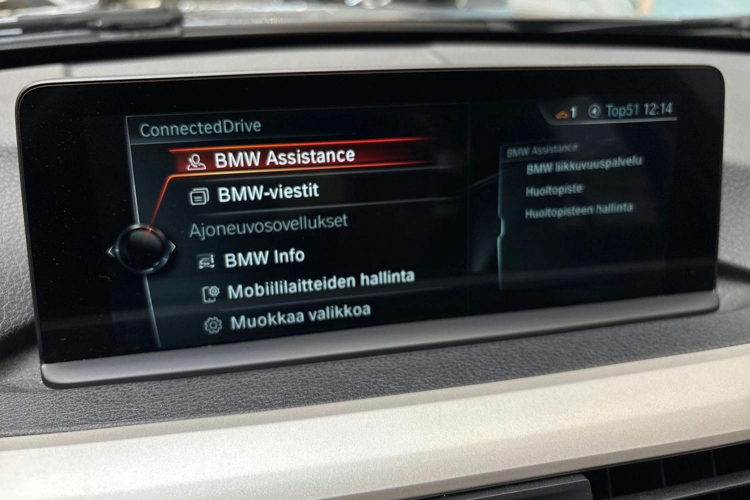 harmaa BMW 330 2017 kuva 22.