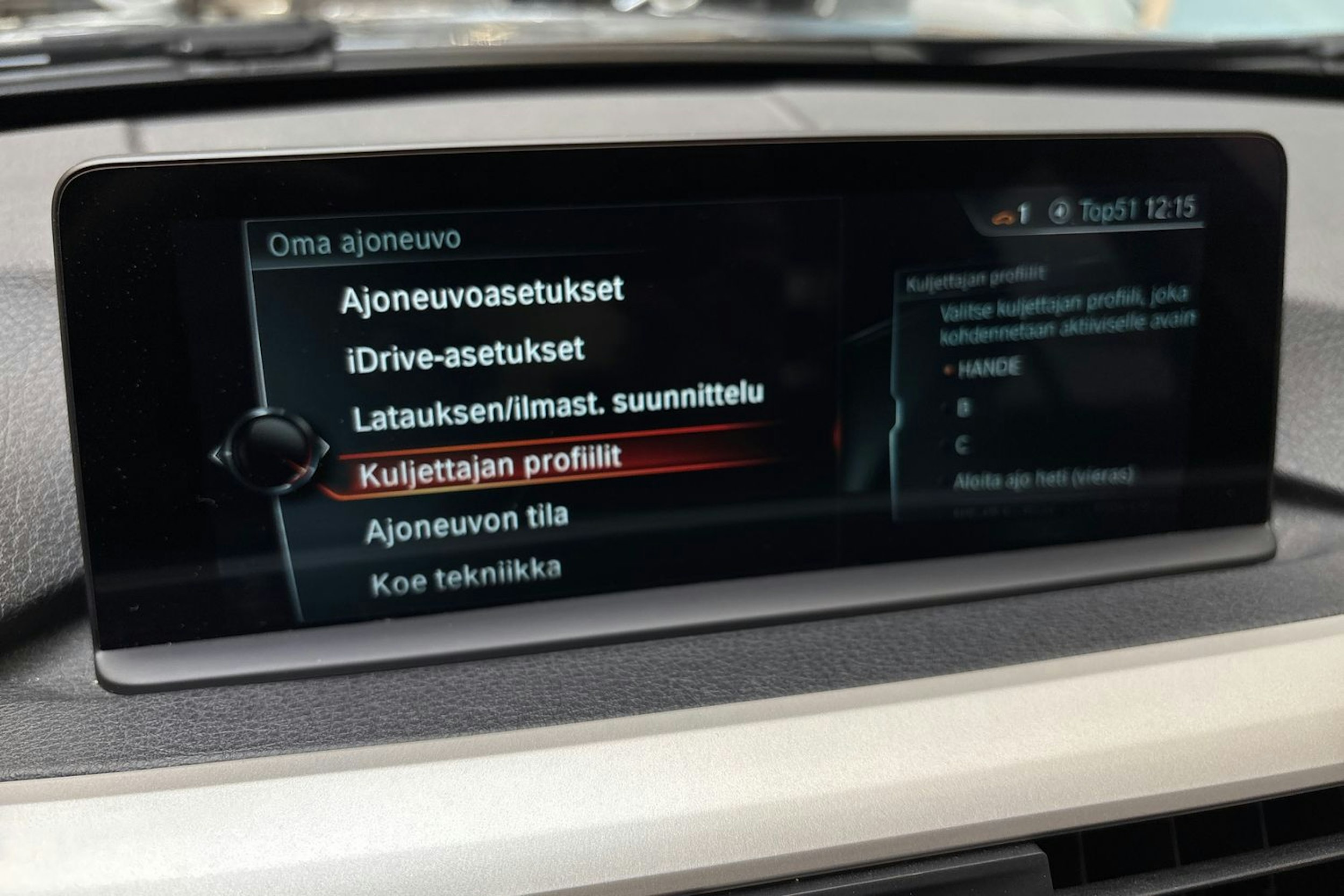 harmaa BMW 330 2017 kuva 23.