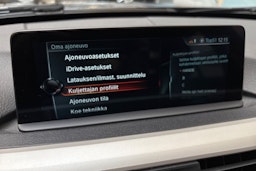 harmaa BMW 330 2017 kuva 23.