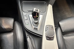 harmaa BMW 330 2017 kuva 26.
