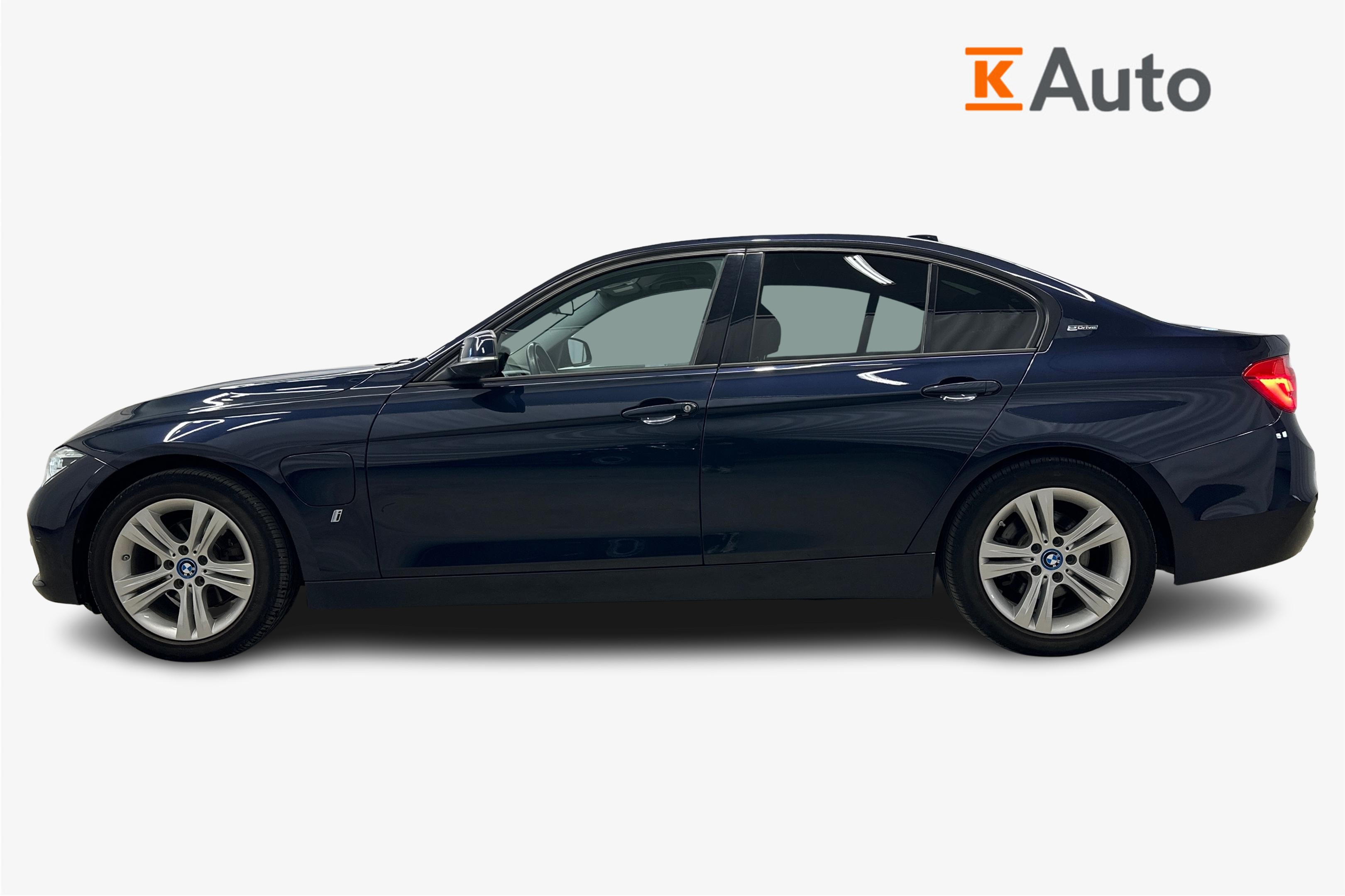 BMW 330 2017, kuva 5/25