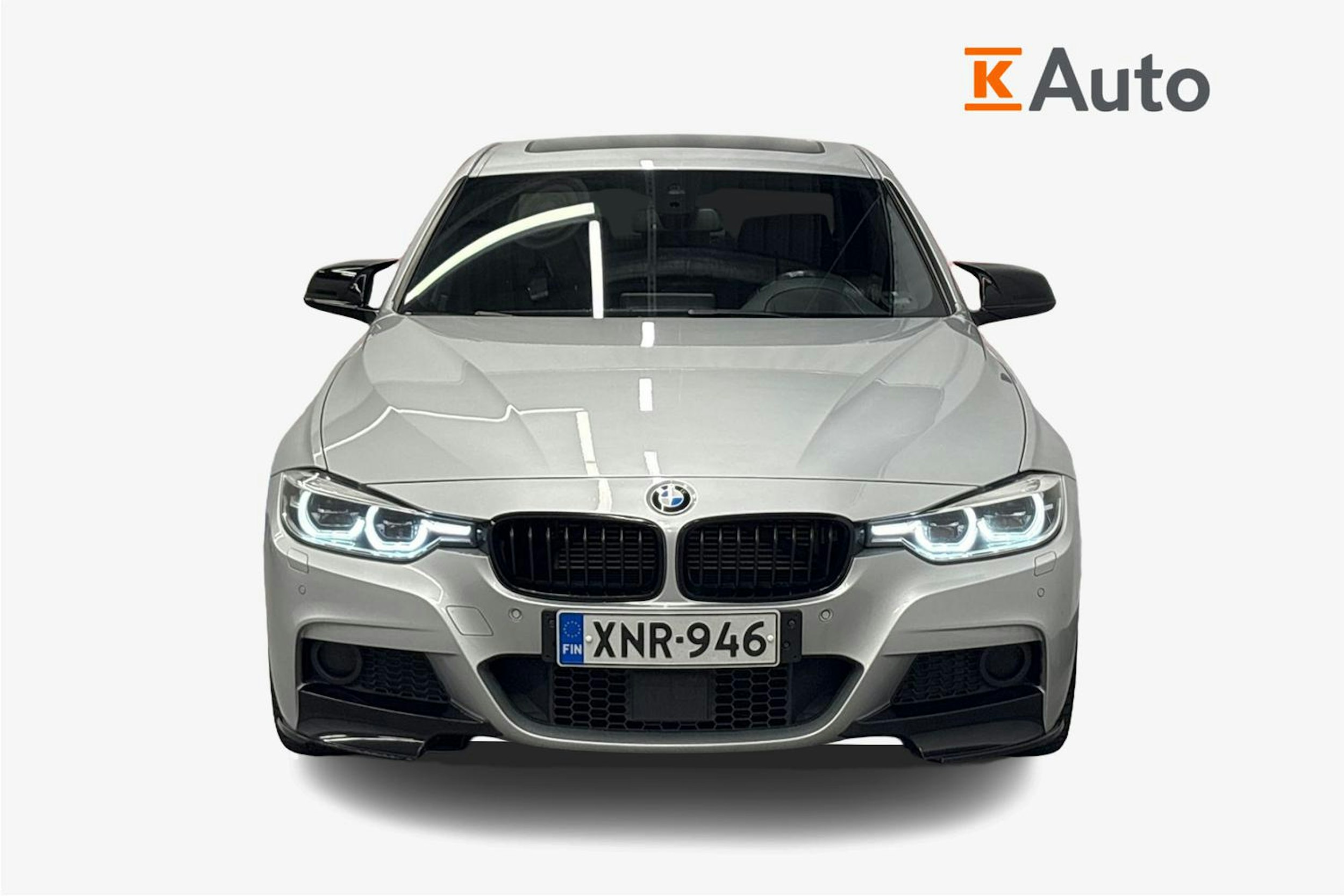 hopea BMW 330 2017 kuva 5.