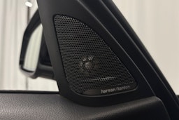 hopea BMW 330 2017 kuva 19.