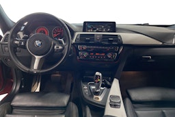 Oranssi BMW 330 2018 kuva 9.