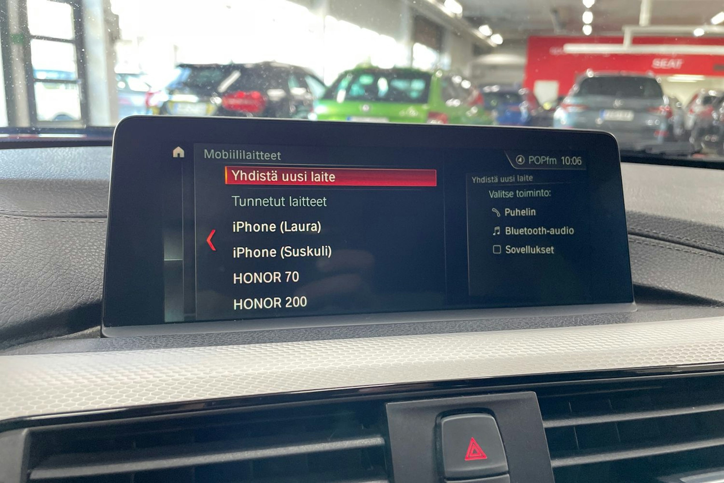 Oranssi BMW 330 2018 kuva 23.