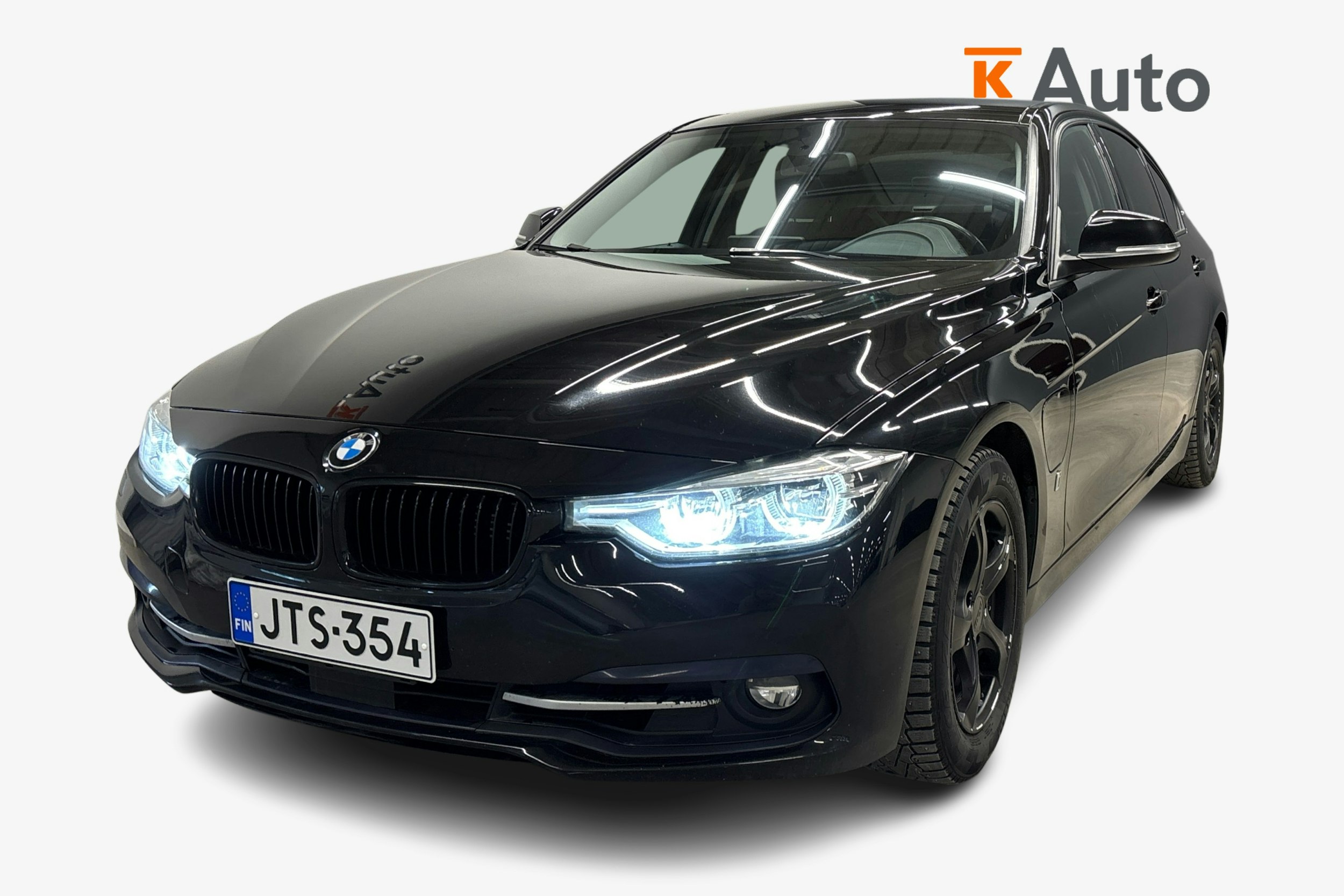 ruskea (beige) BMW 330 2018 kuva 7.