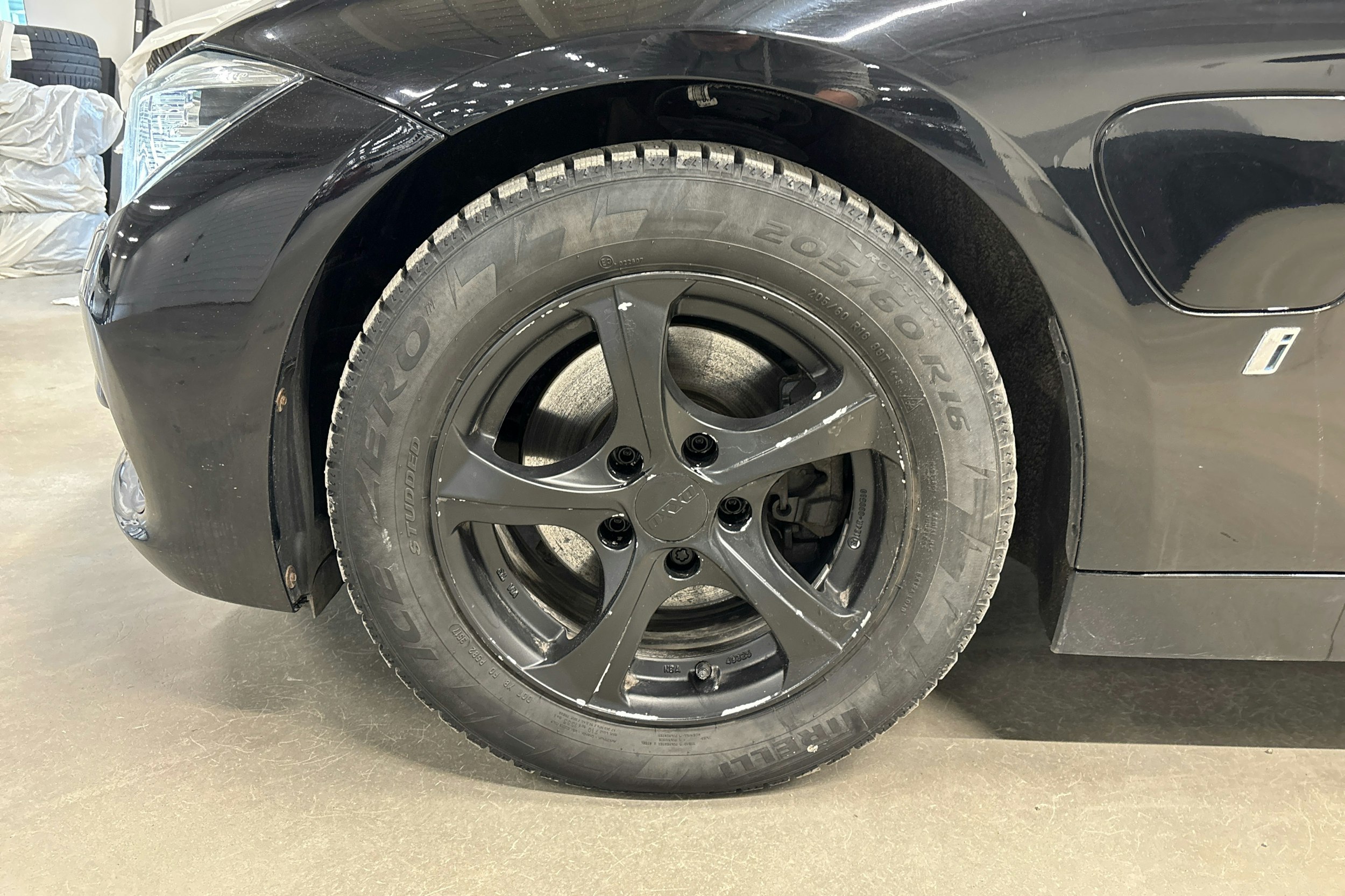 ruskea (beige) BMW 330 2018 kuva 10.