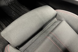 ruskea (beige) BMW 330 2018 kuva 24.