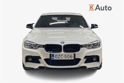 valkoinen BMW 330 2018 kuva 4.