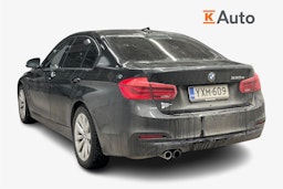 musta BMW 330 2018 kuva 2.