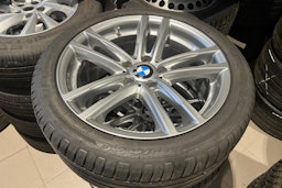 musta BMW 330 2018 kuva 23.