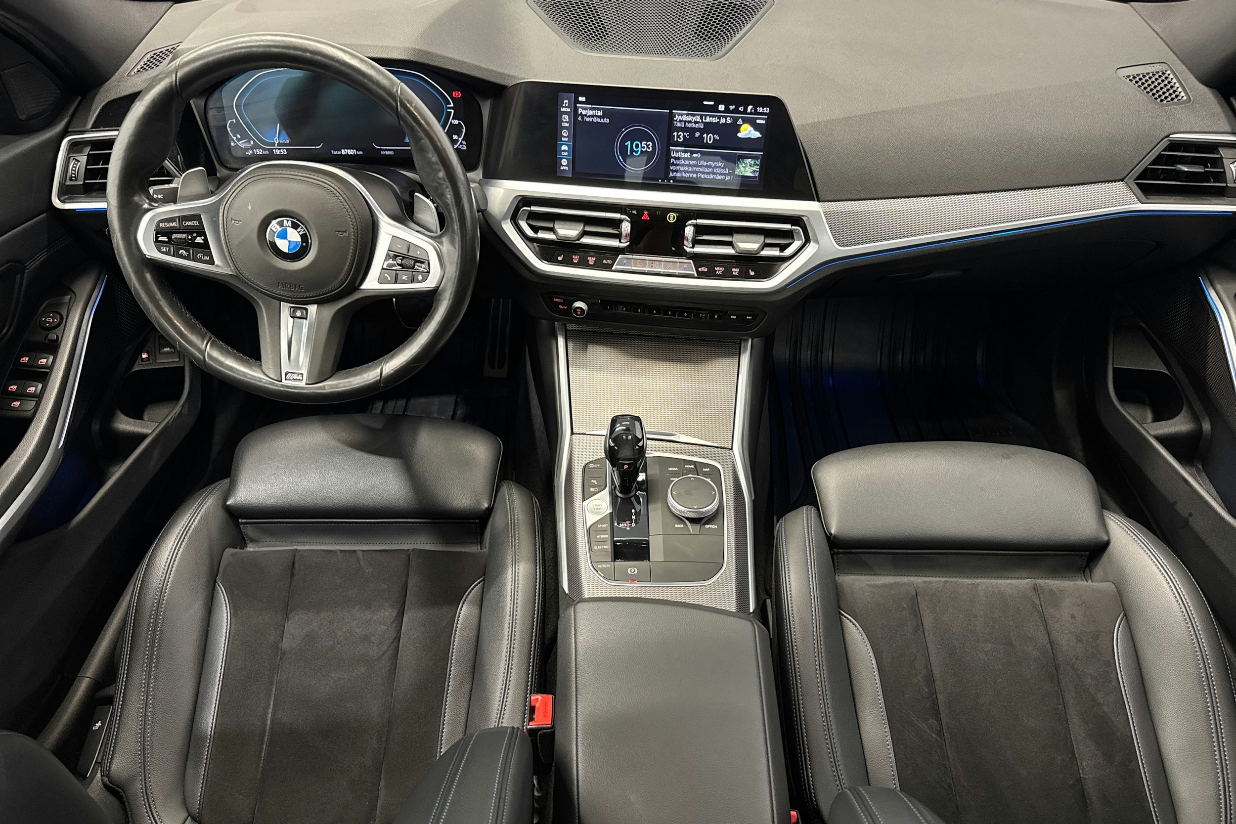 met. sininen BMW 330 2019 kuva 12.
