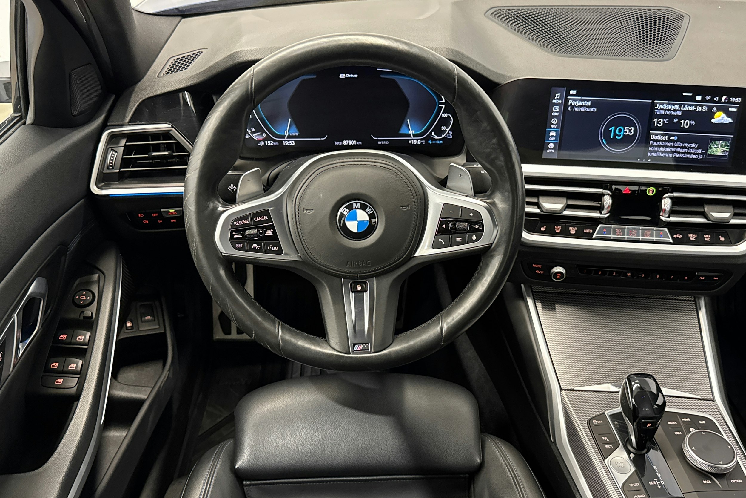 met. sininen BMW 330 2019 kuva 13.