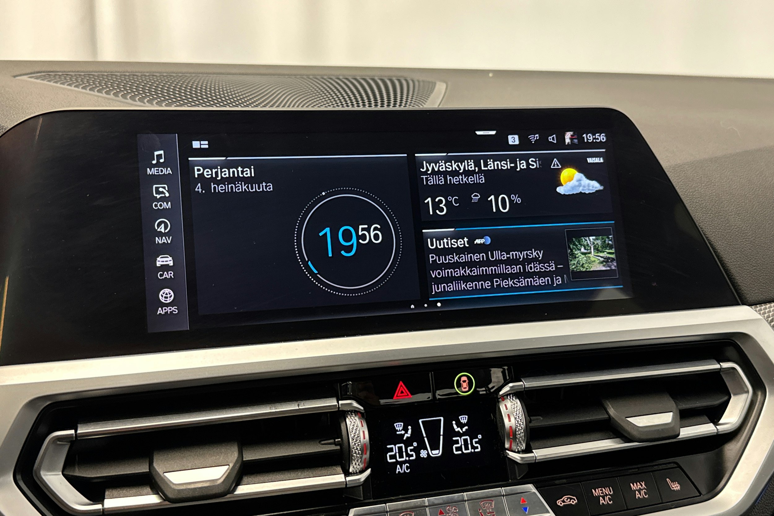 met. sininen BMW 330 2019 kuva 22.
