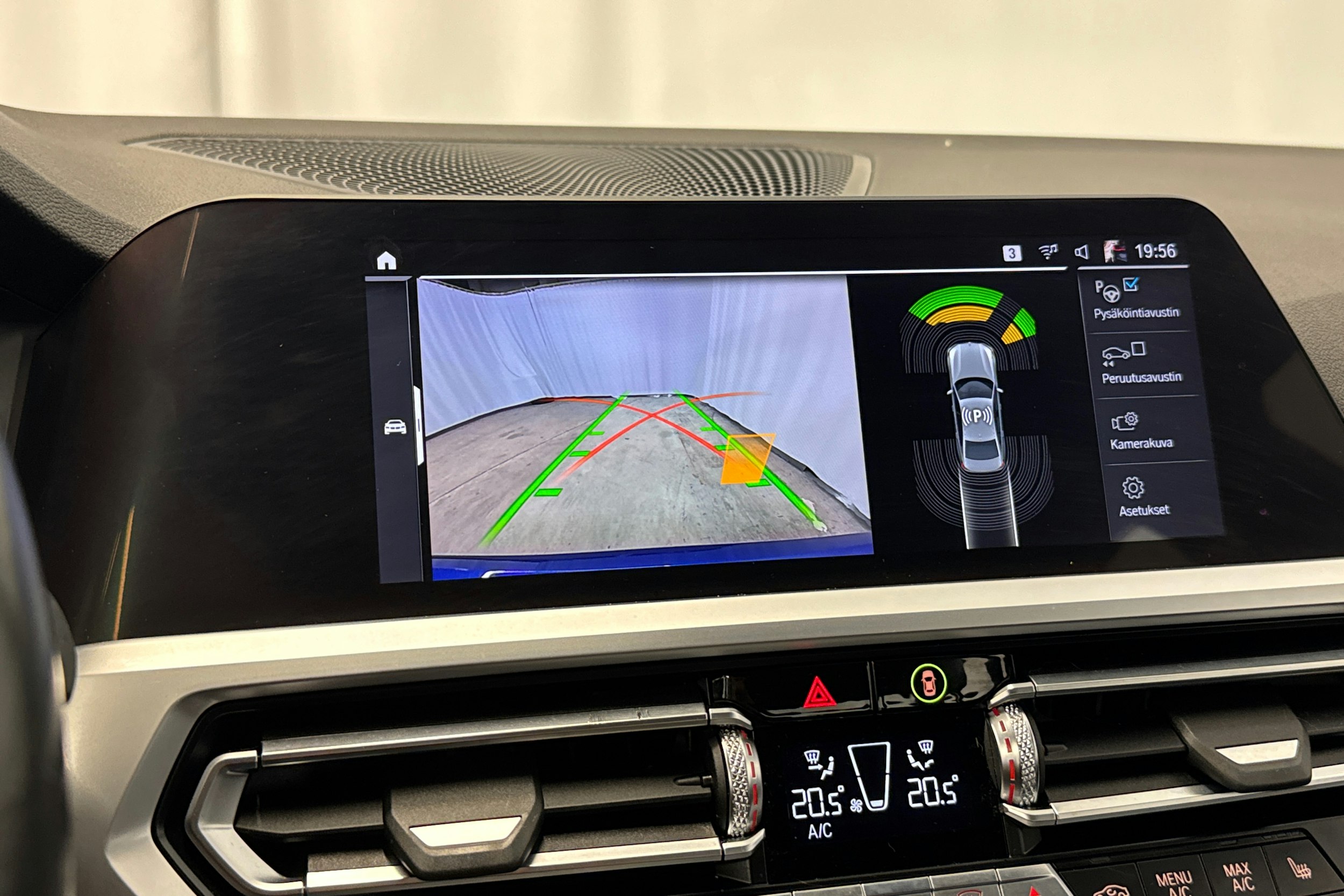 met. sininen BMW 330 2019 kuva 25.